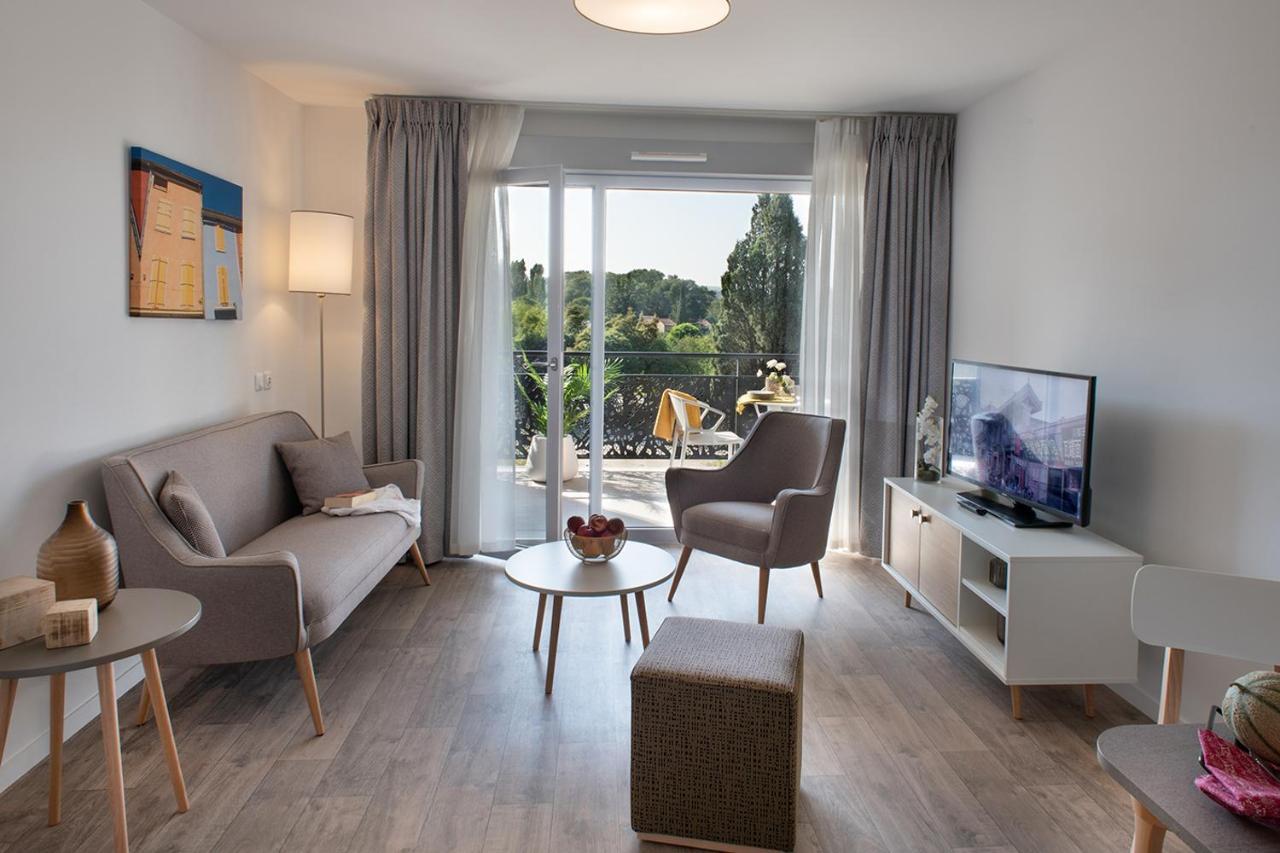 Residence Service Senior Domitys Les Alexis Montélimar Exteriör bild